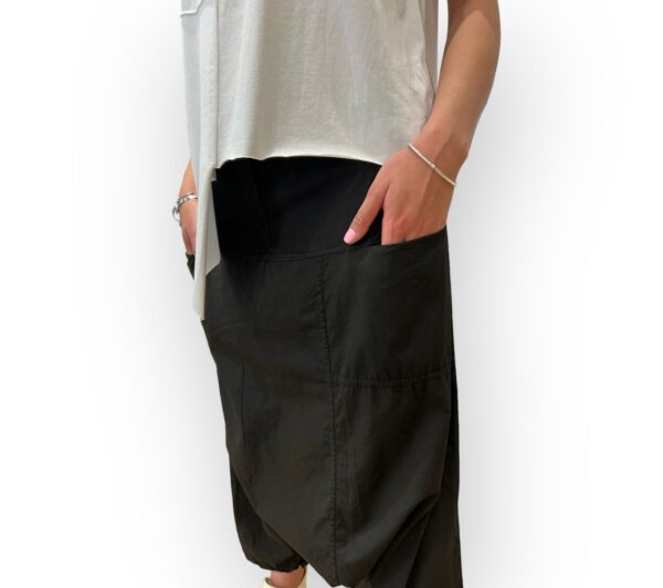 Pantalón Mod. India Color Negro - Imagen 2