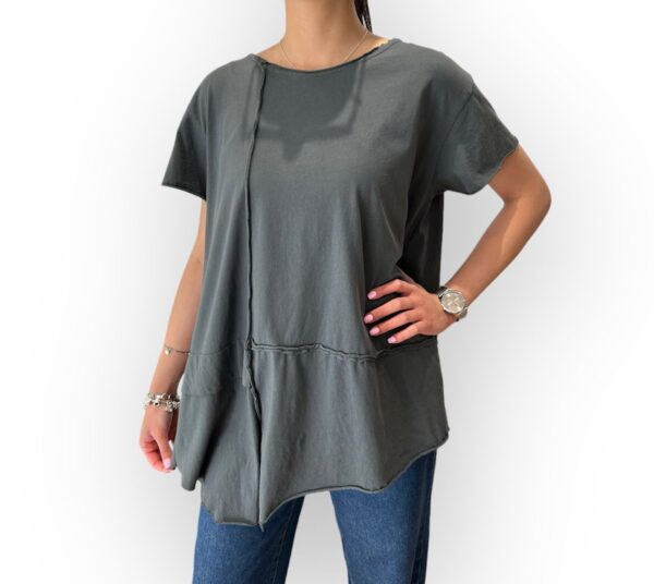Camiseta Mod. Rosy Color Gris Oscuro