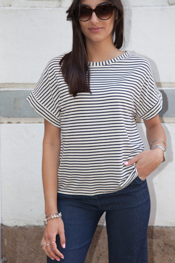 Camiseta Mod. Annette Color Azul Marino/Blanco